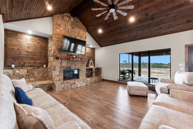 245 Blackbuck Drive, Moscow, TX 75960