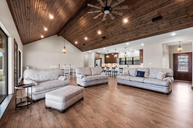 245 Blackbuck Drive, Moscow, TX 75960