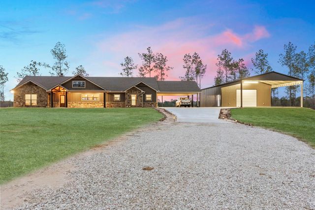 245 Blackbuck Drive, Moscow, TX 75960