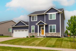 675 SE Maxwell Drive, Waukee, IA 50263