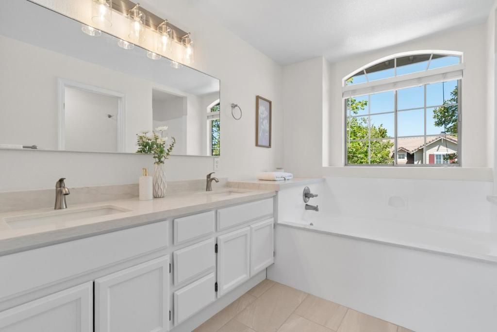 Image 17 of property listing at 1568 Corte De Pearson, San Jose, CA 95124