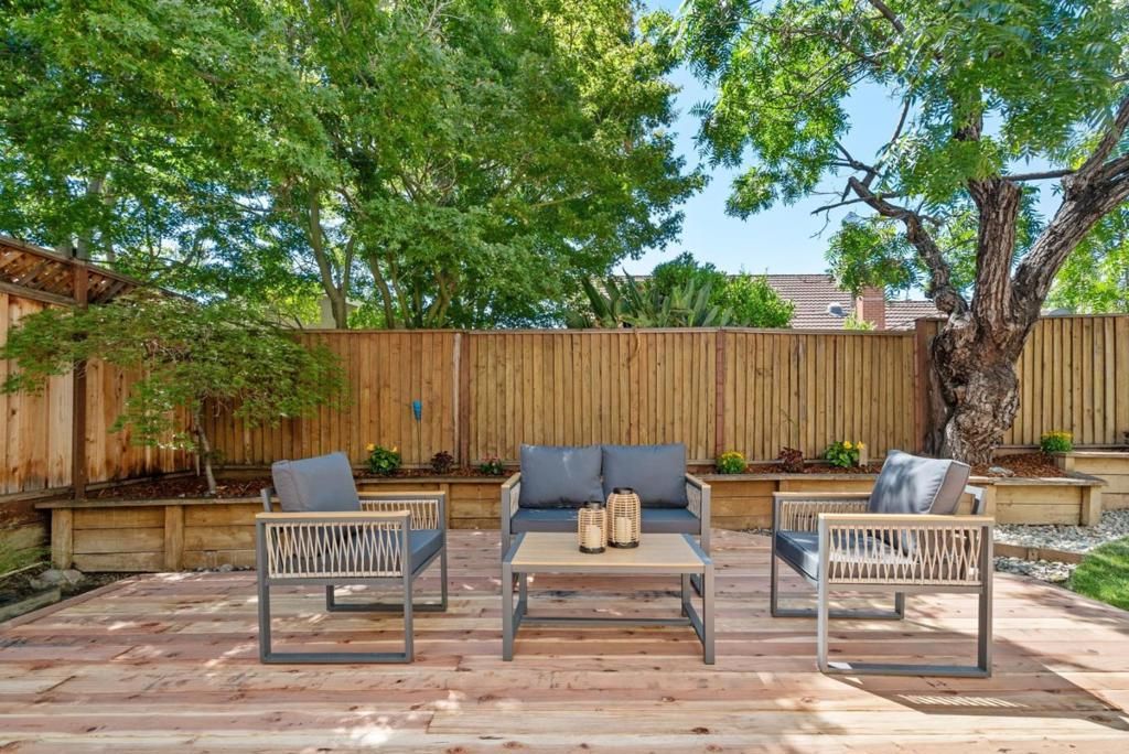 Image 29 of property listing at 1568 Corte De Pearson, San Jose, CA 95124