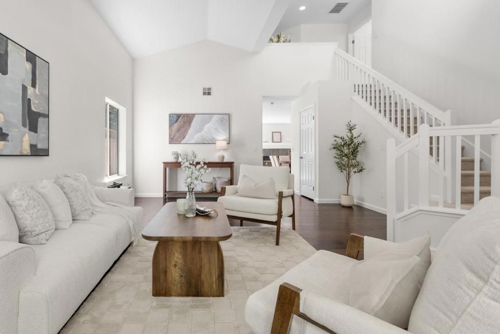 Image 4 of property listing at 1568 Corte De Pearson, San Jose, CA 95124