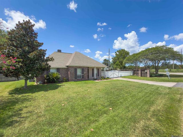 18116 Lake Indigo Dr, Baton Rouge, LA 70817