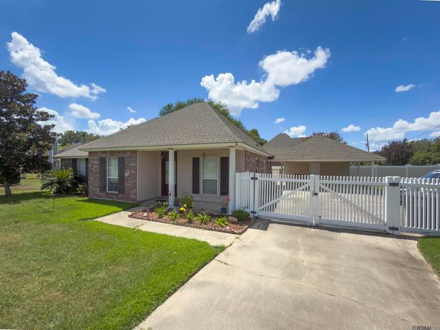 18116 Lake Indigo Dr, Baton Rouge, LA 70817
