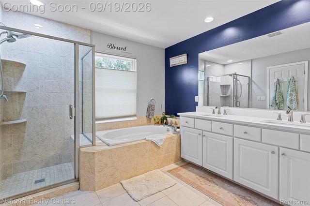 43145 Emerson Way, Novi, MI 48377