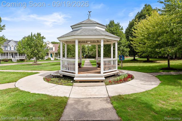 43145 Emerson Way, Novi, MI 48377