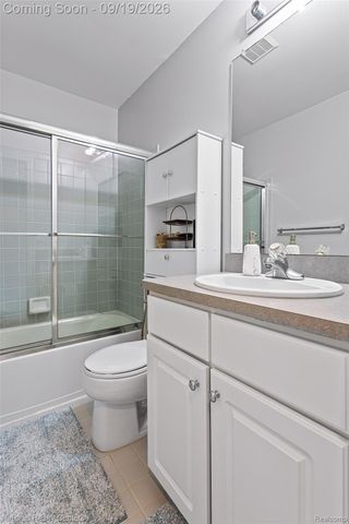 43145 Emerson Way, Novi, MI 48377