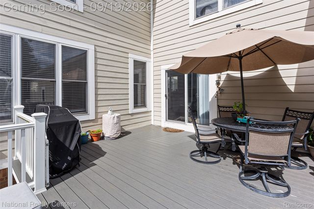 43145 Emerson Way, Novi, MI 48377