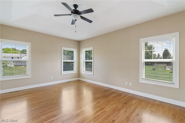 3901 Creekside Drive, Uniontown, OH 44685