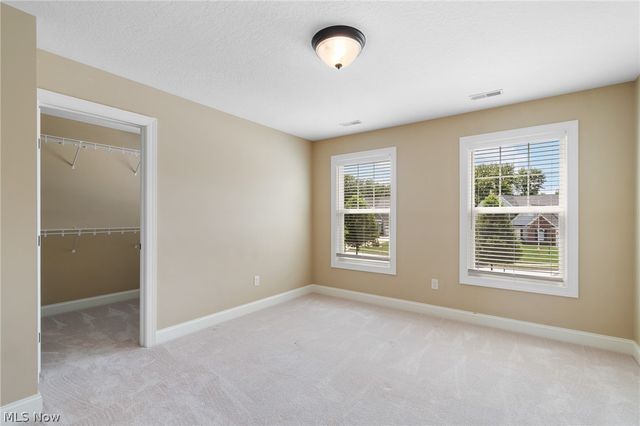 3901 Creekside Drive, Uniontown, OH 44685