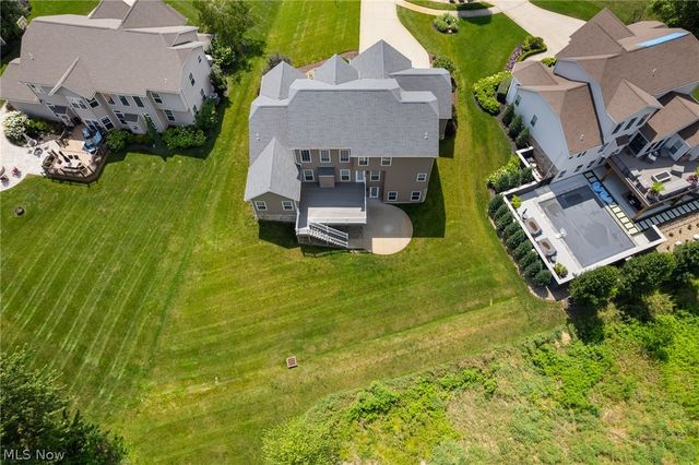 3901 Creekside Drive, Uniontown, OH 44685
