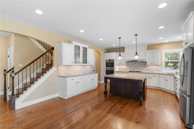 3901 Creekside Drive, Uniontown, OH 44685