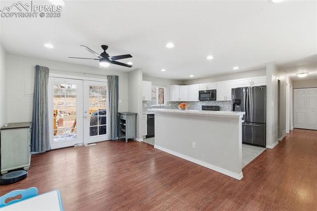 6933 Metropolitan Street, Colorado Springs, CO 80911