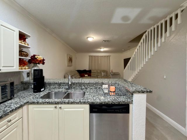 1431 NW 36TH Way, Lauderhill, FL 33311