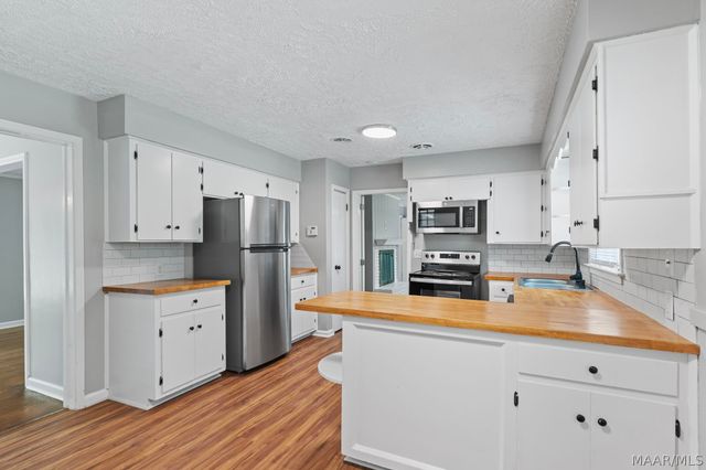 2857 Woodley Road, Montgomery, AL 36111