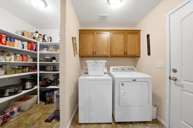 4919 Antioch Dr, Pasco, WA 99301