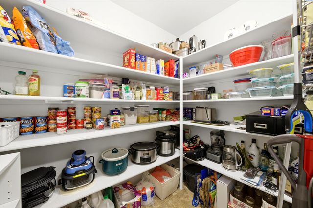 4919 Antioch Dr, Pasco, WA 99301