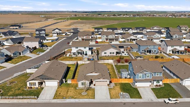 4919 Antioch Dr, Pasco, WA 99301