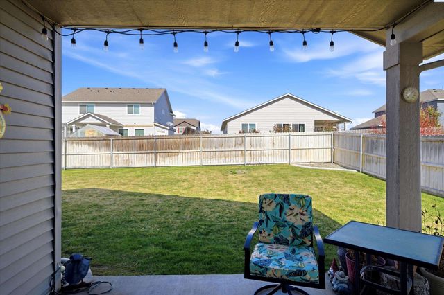 4919 Antioch Dr, Pasco, WA 99301