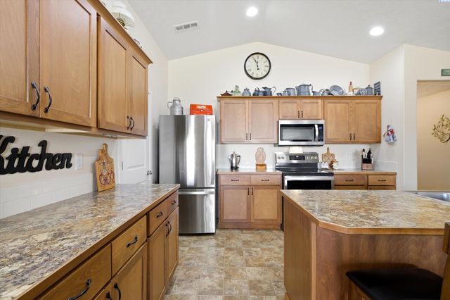 4919 Antioch Dr, Pasco, WA 99301