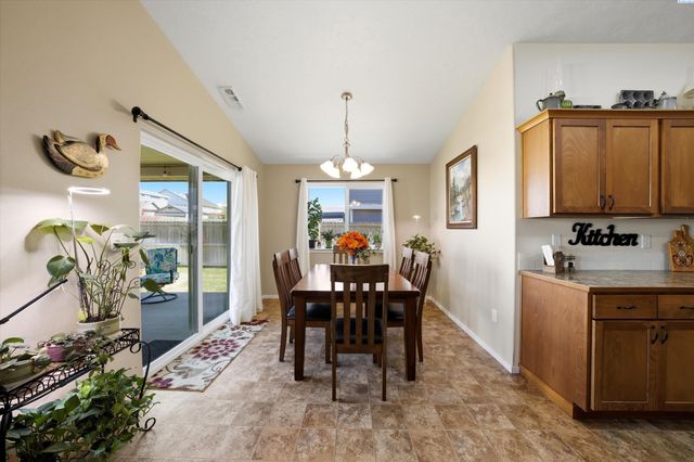 4919 Antioch Dr, Pasco, WA 99301