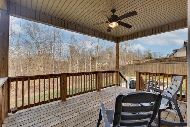 225 Penelope Ln, Clarksville, TN 37043