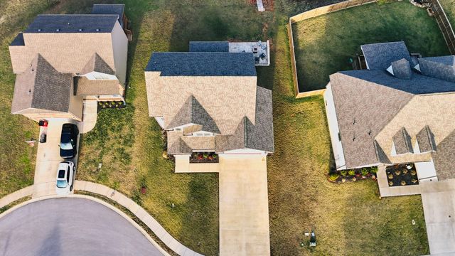 225 Penelope Ln, Clarksville, TN 37043