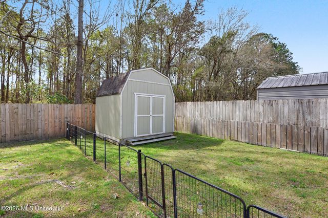 15513 Lyda Steen Drive, Biloxi, MS 39532