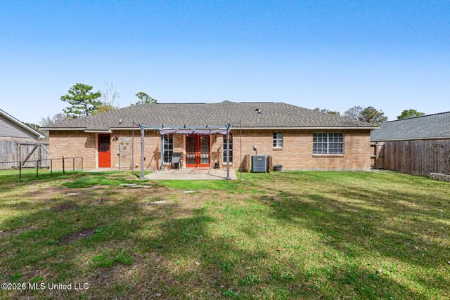 15513 Lyda Steen Drive, Biloxi, MS 39532