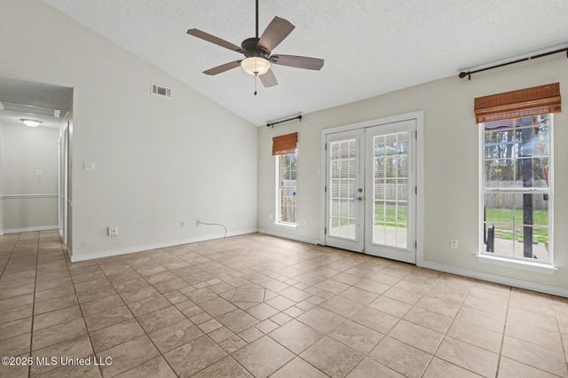 15513 Lyda Steen Drive, Biloxi, MS 39532