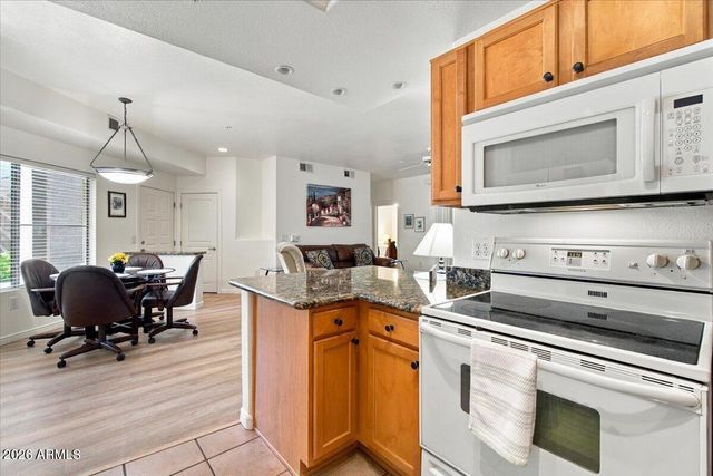 11680 E SAHUARO Drive 1023, Scottsdale, AZ 85259