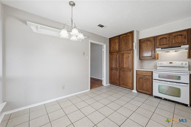 4304 Mountain View Drive, Killeen, TX 76543