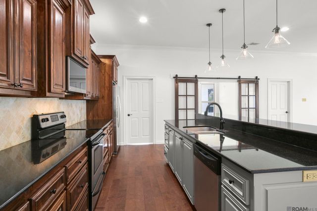 1275 Madrid Ave, St Gabriel, LA 70776