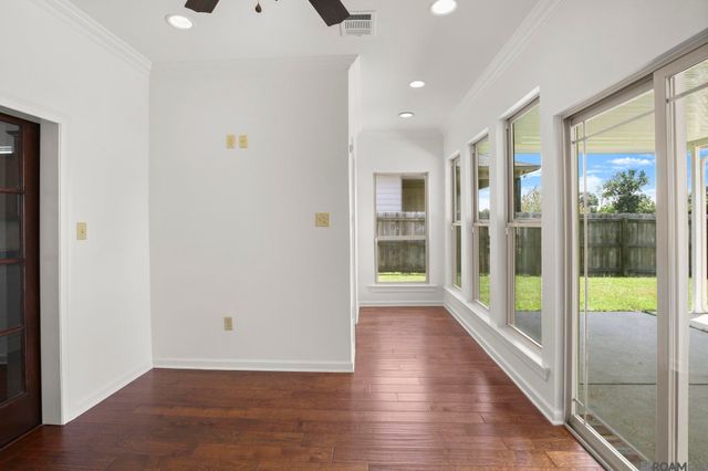 1275 Madrid Ave, St Gabriel, LA 70776