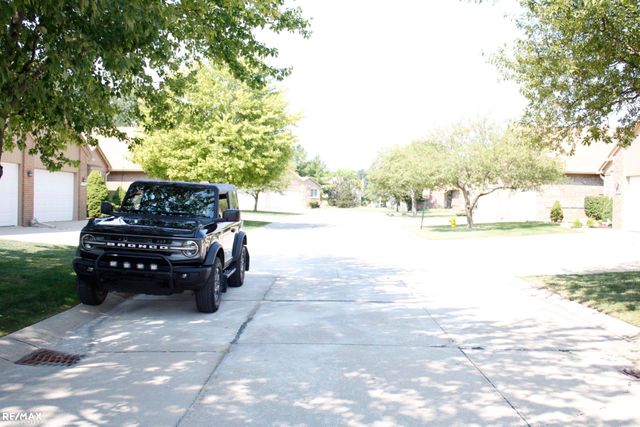 16535 Tyler Drive, Clinton Twp, MI 48038