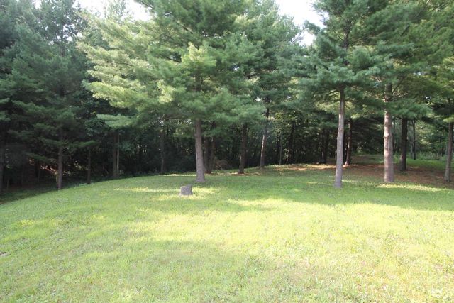 6834 HORSESHOE TRAIL, Burlington, WI 53105