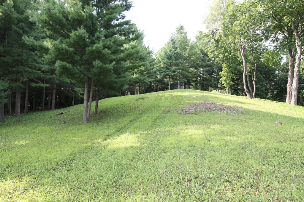 6834 HORSESHOE TRAIL, Burlington, WI 53105