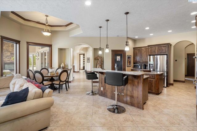 3900 W 46th, Kennewick, WA 99337