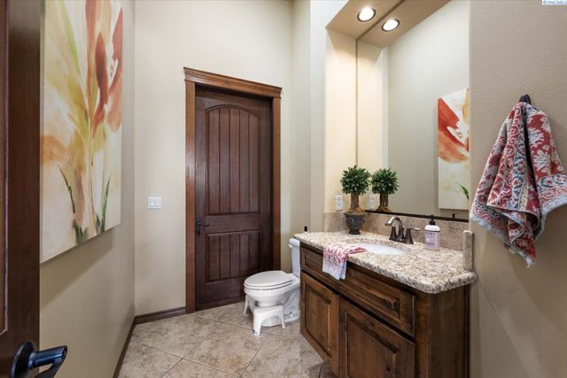 3900 W 46th, Kennewick, WA 99337