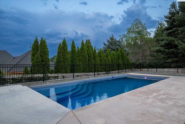 3900 W 46th, Kennewick, WA 99337