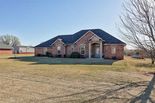 210 N Grigsby Road, Newcastle, OK 73065