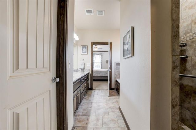 210 N Grigsby Road, Newcastle, OK 73065