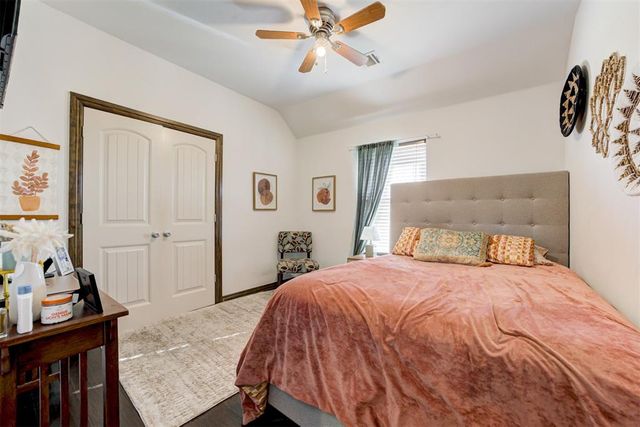 210 N Grigsby Road, Newcastle, OK 73065