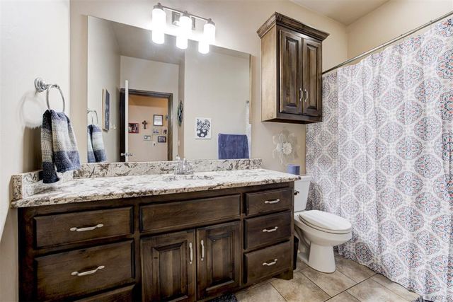 210 N Grigsby Road, Newcastle, OK 73065