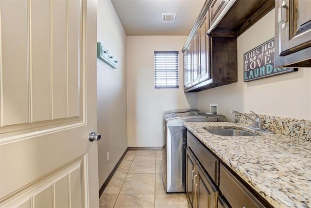 210 N Grigsby Road, Newcastle, OK 73065