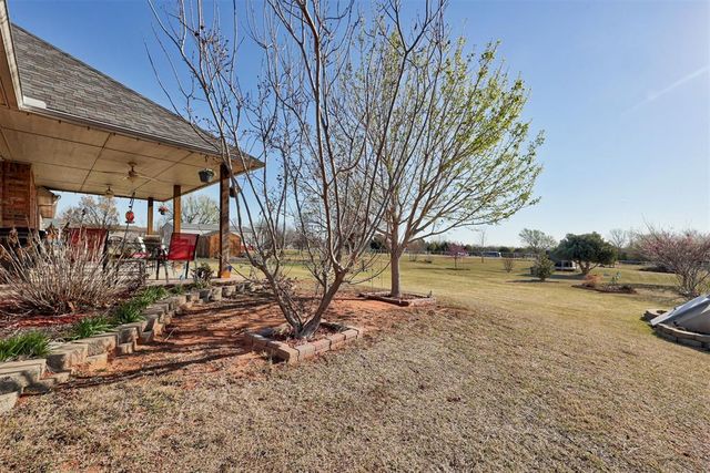 210 N Grigsby Road, Newcastle, OK 73065
