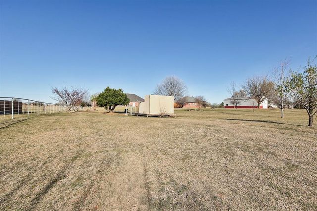 210 N Grigsby Road, Newcastle, OK 73065