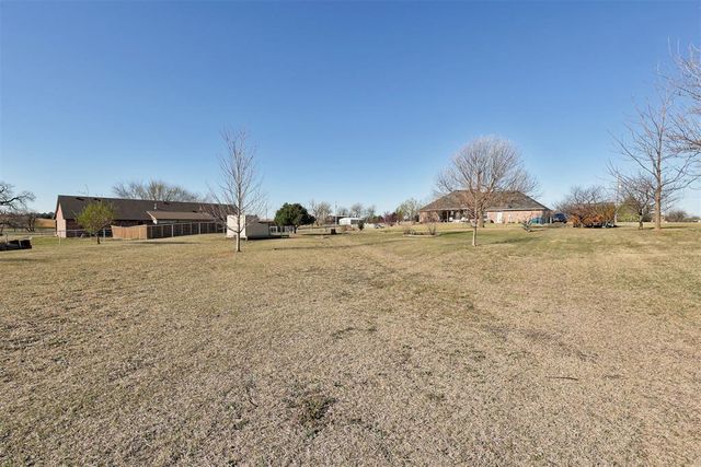 210 N Grigsby Road, Newcastle, OK 73065