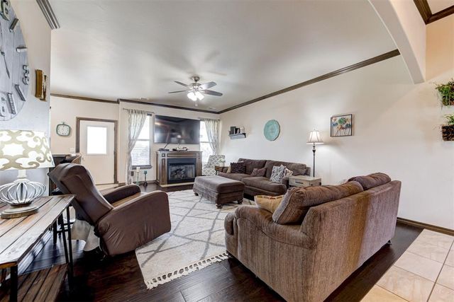 210 N Grigsby Road, Newcastle, OK 73065